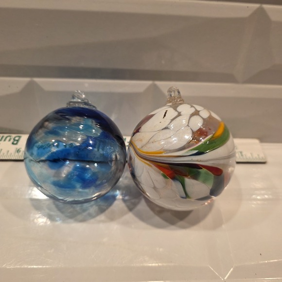 Other - Set‎ Of 2 Art Glass Hand Blown Christmas Ornament Orb Balls  Blue Swirl & Multi